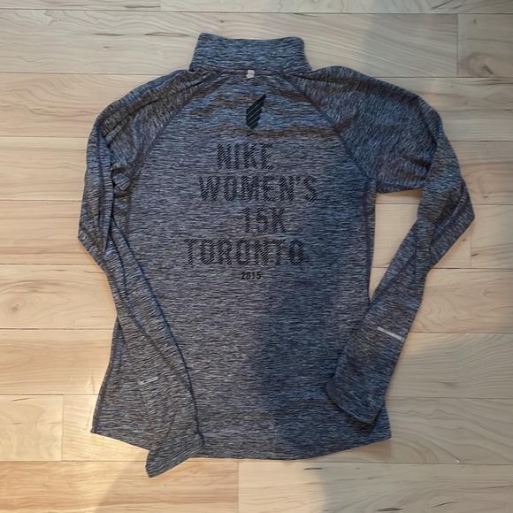 Nike Running - Nike Womens 15k Toronto - Picture 2 of 3